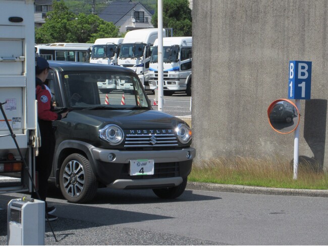 【JAF広島】公道ではできない運転体験で“安全性の再発見”