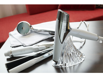 【クロスホテル札幌】高層階「クロスフロア」でReFa製品を満喫！美容への意識が高いオトナのための「ReFaルーム」誕生