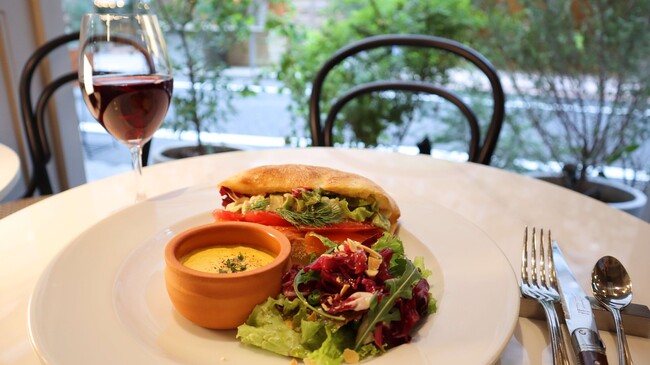 ssEr܂ŊόÕvVA^[yHZbg̒񋟂Jn