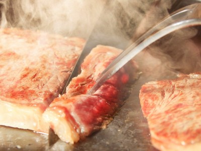 違いがわかる大人の“食べ比べ” フィレ＆サーロインのステーキ競演