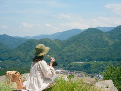 【絶景朝食】旅先で朝活を愉しもう！島根・津和野の温泉宿がトレッキング&山頂朝ごはん付プランをリニューアル...