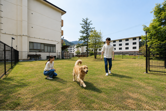 大型犬との旅をもっと快適に 「ゆるり奥日光with DOGS」に全犬種…
