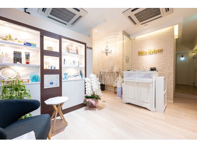 【東京、銀座駅1分に拡大移転し新OPEN】１回で白い歯ホワイトニング専門歯科「ホワイトマイスター東京銀座院」クチコミで人気のドクターが最後まで行う個室のホワイトニング歯科クリニックが銀座駅前へ！