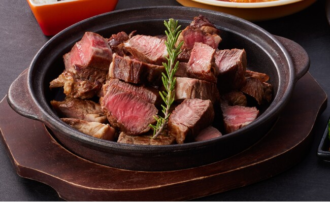 ホテル アゴーラ 大阪守口　ホテルクオリティをこの価格で　焼きたて牛肉ステーキ食べ放題＆飲み放題　平日限定ディナーで満足度フルチャージ