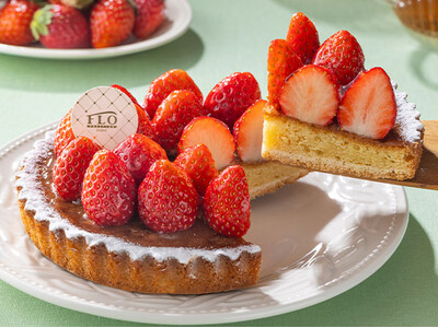 【毎月5・6・7の付く日は“FLOの日”】旬の苺を“まるごと”乗せた贅沢タルトが1,490円（税込）！F...