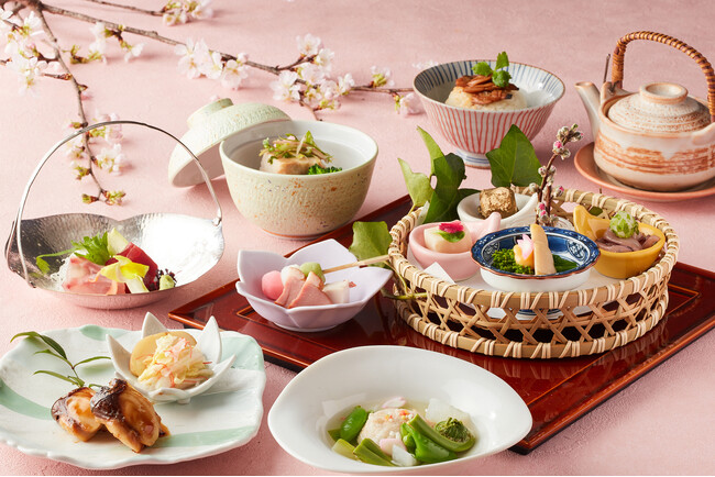 【レンブラントホテル海老名】花を愛で美食を楽しむ「桜フェア」開催中。日本庭園や店内の桜を眺めてお花見気分を満喫。