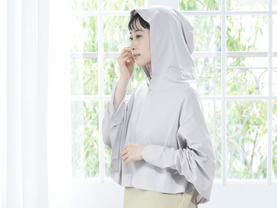 今年、大人気の予感！水いらずでヒンヤリ続く、新発想のクールポンチョ＆インナーが新発売