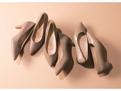 販売数25,000足を突破した『端麗コンフォートパンプス』に大人女性の足を美しく魅せる、絶妙なグレージュカラーが数量限定で登場！