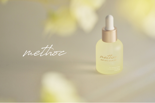 【20%※1以上配合のピールケア成分※2 × 3種のビタミンC誘導体※3】次世代ピールケア美容液で、つるすべ肌へ