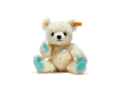 ティファニーから、ホリデー限定のホワイトテディベア「リターン トゥ ティファニー(TM) ラブ ホリデー テディベア」が登場