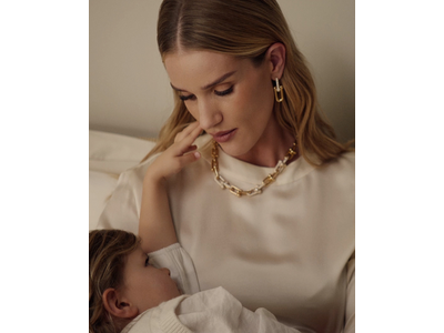 【TIFFANY & CO.】2026年母の日を祝う「Celebrating Mothers Since...