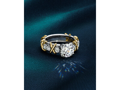 【TIFFANY & CO.】アイコニックなデザインを新たに再解釈した「16 ストーン」ソリティア ダイヤモンド リングを発表