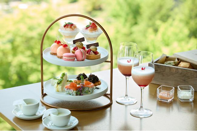 毎年人気の「PEACH AFTERNOON TEA」や静岡県産食材を使ったディナー6種のサマーハーブカクテルを2026年6月12日（金）より提供開始