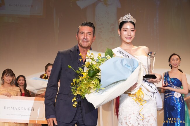 u~XIG^{2022v̎i҂ƃQXgIH