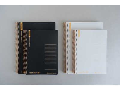 1.5cmの分厚い「スパイラルノート ベーシック」にモノトーンの新色〈ブラック／ライトグレー〉が登場