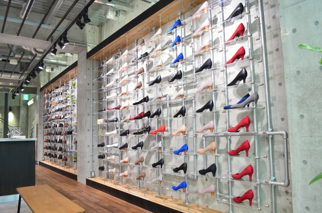 ムーンスターの総合旗艦店moonstar Factory Ginzaにて 2 株式会社ムーンスター プレスリリース