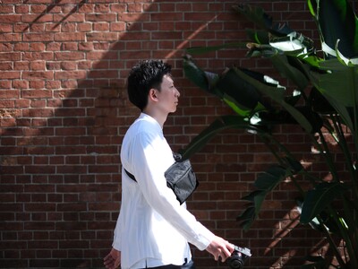 【完売間近】スマホのスピードに負けないカメラバッグ『+C SLING (プラス シー スリング)』先行予約受付中