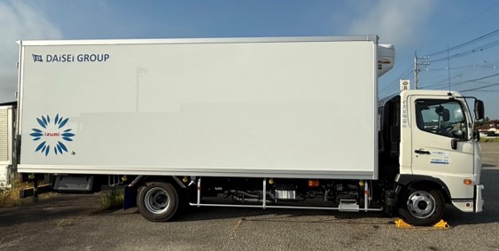 ダイセーグループ、トラックにグループ共通ロゴ掲示を開始