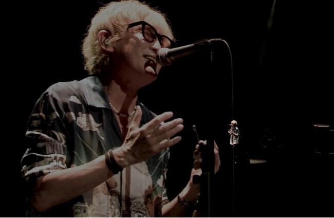 スガ シカオさん特別ライブ映像「あなたへの手紙」レバウェルCM特設サイトにて期間限定公開！