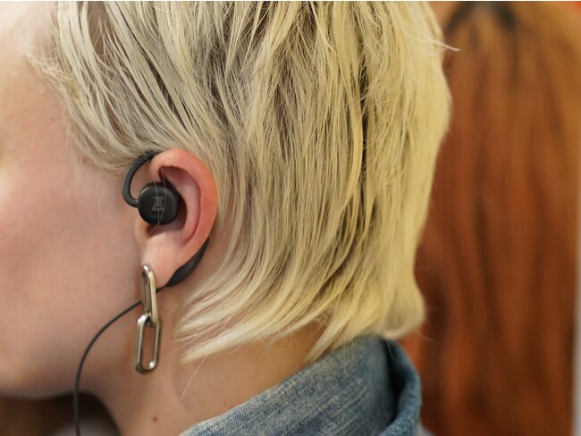 NTTNTT\meBAuANREALAGE SPRING/SUMMER 2023 pRNVvɋ^