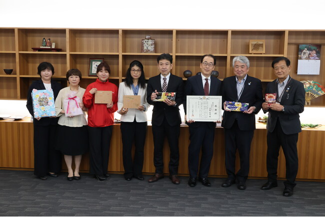 小山市より「食品の寄贈に関する連携協定」に基づく活動に対し感謝状を受領
