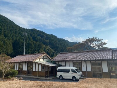 ウィーメックスとトヨタ車体がへき地における巡回診療車を導入