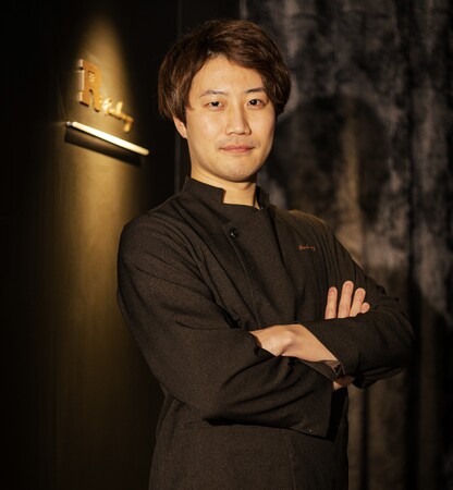 赤坂プリンスクラシックハウスで味わう、完全会員制パフェバー「Remake easy」の至高のひととき。百年のクラシックデザートを再構築した限定コースは、10/6(月)より先着順でご予約いただけます。