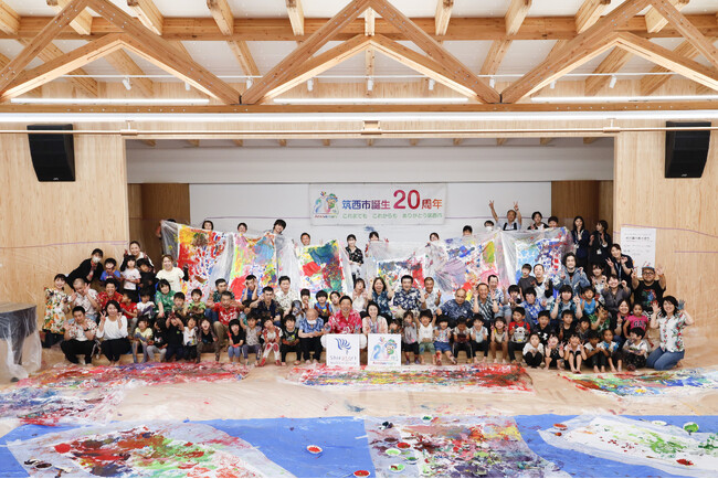 社会福祉法人征峯会×筑西市誕生20周年記念事業 第2弾｜地域の子ども達と知的障がい者が共同で絵を描き3×7mの巨大アートパネル制作