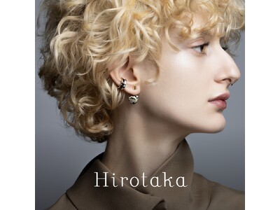 ジュエリーブランドHirotakaより、ミッドセンチュリーモダンのムードをまとう新作「マイクロスピア」ピアスが登場