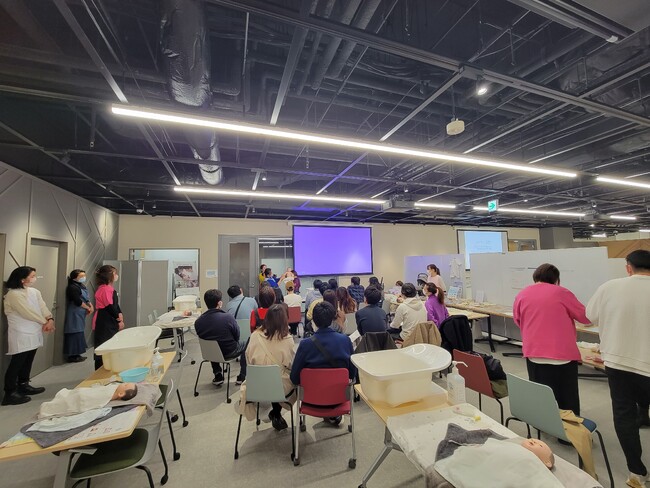 「しあわせな生み育て」を全国へ。一般社団法人U-me、ロート製薬(株) 「かるがも基金」採択で産前教育事業をeラーニング化