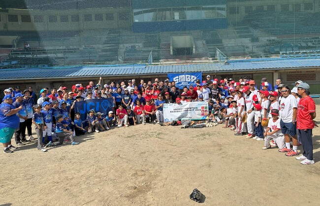 Smokey Mountain Baseball Project 2025家族を支えるために野球を続ける子どもたち