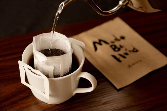 鮮度を極限まで追求するための“手仕事”という答え。新商品『Made By Hand(メイド バイ ハンド)』を発売