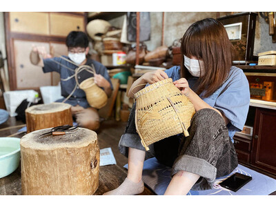 京都精華大学が40年間行う学外実習科目「京都の伝統産業演習」の報告展を開催