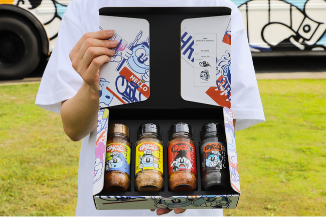 「ほりにし Artist Collection」第3弾！アーティスト「COOK」氏とコラボレーションしたスパイスBOXやアパレル・グッズを7月25日（土）に発売。