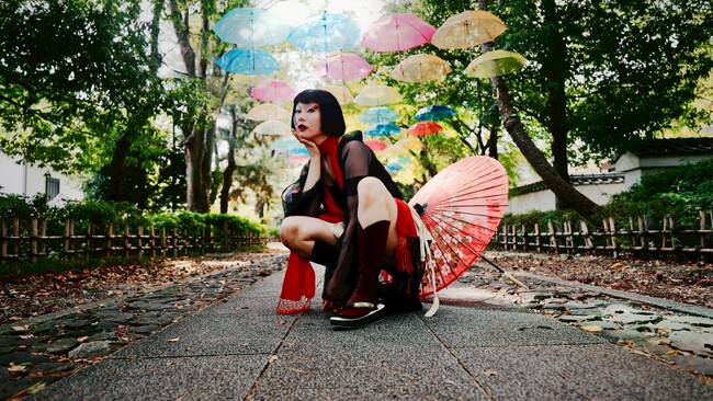 川端美由 × イサミタビ コラボ 業界初“ブーツ型岡足袋”『頂 - itadaki -』本日9月26日17:00 公式サイトで先行受注開始