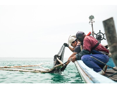 【小豆島で海洋ごみの洋上回収に成功】漁師網を使った回収装置4号機が海洋ごみの洋上回収に成功。漂流ごみ回収...