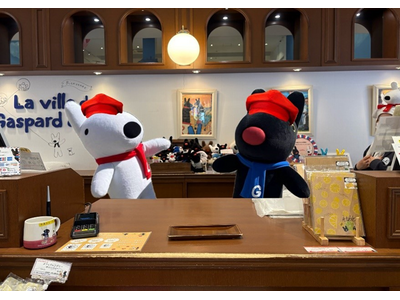 リサとガスパールが 1 日限定でショップ店長に就任！