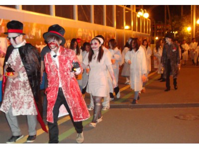 ハロウィンの夜は大量の亡霊達が富士急園内をさまよう「戦慄ハロウィンパレード」平成29年9月、10月のハロウィン期間全9日間開催