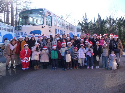 クリスマス・イブ1便だけの特別運行！水陸両用「カババス クリスマス号」登場