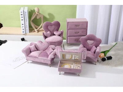 2026�N�t�@�����M�t�g�V���[�@�V�i�@�W���G���[�{�b�N�X�@�L���̑��i�╨�̕i �s�A�X�P�[�X �C�������O ���[ �m�x���e�B��Ɣ̑��i�@2��5���ɂ��{�i�W�J�@�����t�M�t�g�V���[����V�i