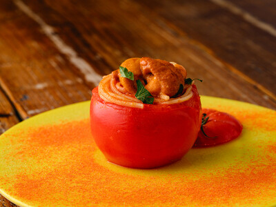 六本木で“ウニの概念を更新する”コース誕生。シェフの感性が生み出す、4色のウニパスタ体験『革命の4色雲丹パスタ』を期間限定提供