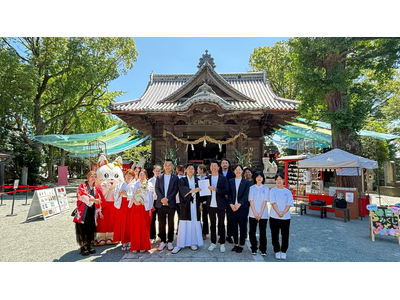 博多駅・熊本駅など九州全域で、「かつきや・吉祥庵」を展開するニシコーフードサービス（八女市）が福島八幡宮に「八女本店」を開設