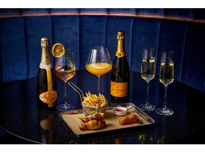 「シャンパンが魔法に変わる夜」アロフト大阪堂島 - W XYZ Bar