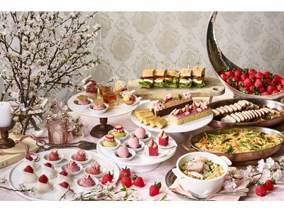 【ザ・リッツ・カールトン大阪】ホテルでラグジュアリーに楽しむ春のストロベリーシーズン 苺と桜が織りなす華やぎに満ちたアフタヌーンティーとアフタヌーンブッフェを開催