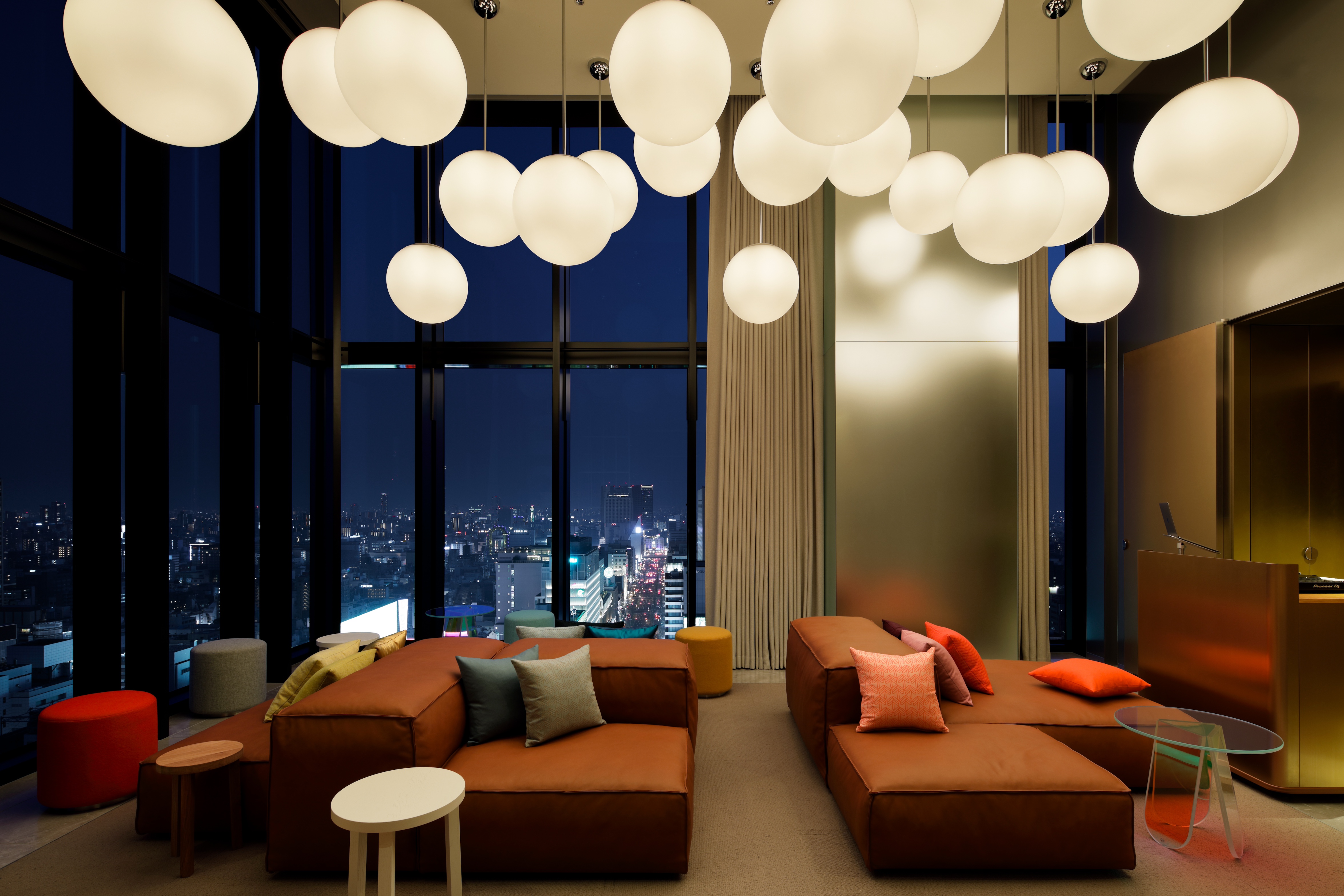 【W大阪】　非日常を極めるスイートルームステイ「Suite Escape」この…