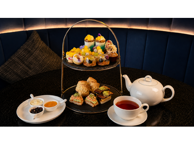 【アロフト・バイ・マリオット大阪堂島】、夏限定 Tropical Afternoon Tea とメロンパフェがW XYZ Barに登場