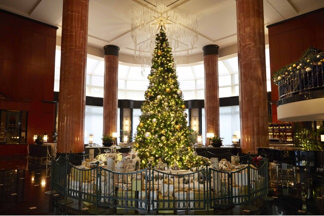 【ウェスティンホテル東京】高さ5ｍのクリスマスデコレーションをはじめ全館でホリデーシーズンのお祝いを「Westin Christmas 2026 - Gather in Wonder」