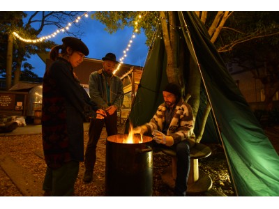 絵本の世界！ツリーハウスの森に出現。冬だからこその「WINTER CAMPING」