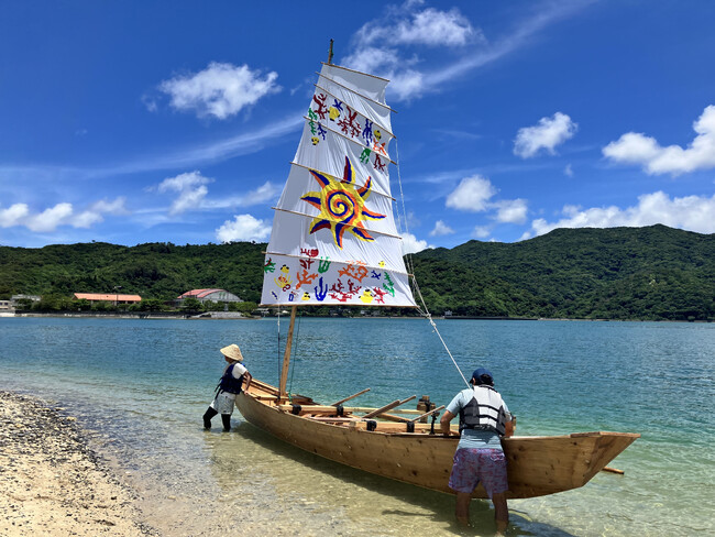 国立沖縄工業高等専門学校の地域貢献活動に賛同シール7,000枚とパネルを協賛