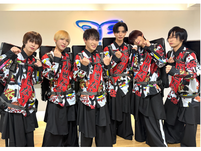 「歩く広告！アドマン」を活用しアイドルグループ「世が世なら!!!」が渋谷でゲリラプロモーションを実施。『推し活でお金が稼げる』前代未聞の企画で熱狂を生む。